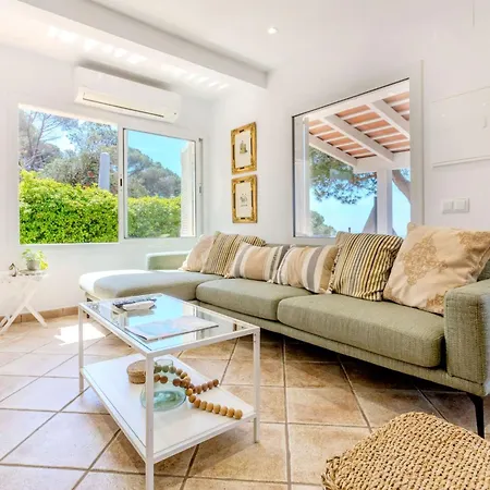 Petramar By Interhome Lloret de Mar